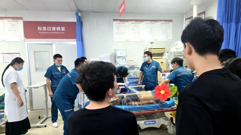 命悬一线！市中心医院上演“极速营救”，心脏破裂患者重获“心”生